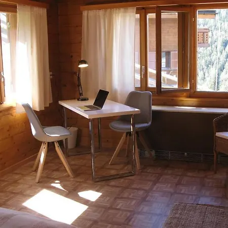 Alpia 26 - Zwei Zimmerwohnung In Traditionellem Walliser Haus * Gasenried