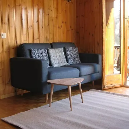 Apartment Alpia 26 - Zwei Zimmerwohnung In Traditionellem Walliser Haus